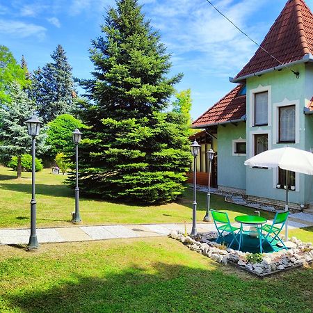 BalatongyörökBalaton Gardenアパートメント エクステリア 写真