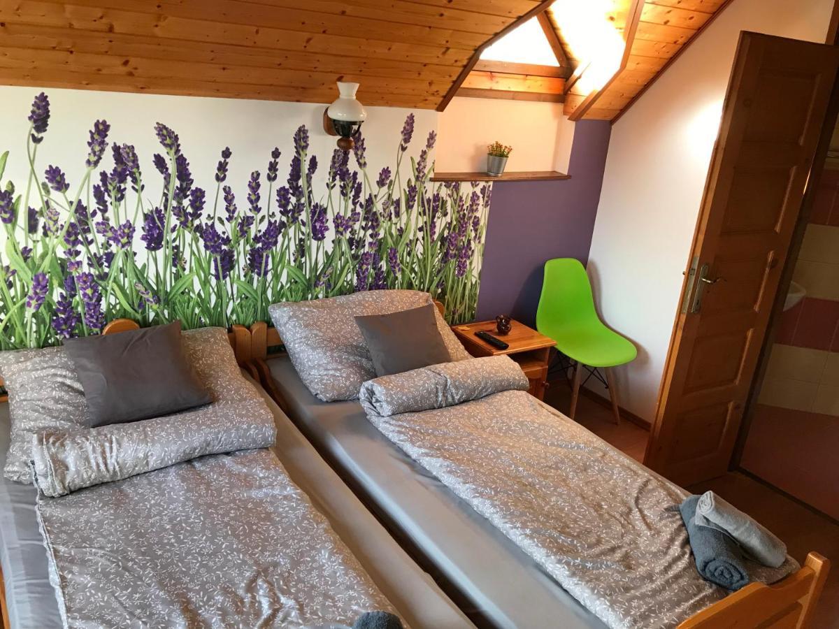 BalatongyörökBalaton Gardenアパートメント エクステリア 写真
