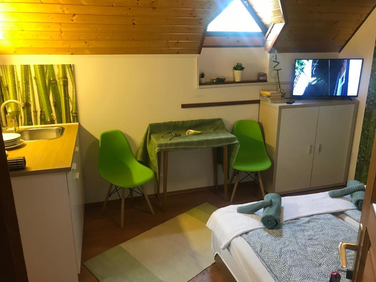 BalatongyörökBalaton Gardenアパートメント エクステリア 写真