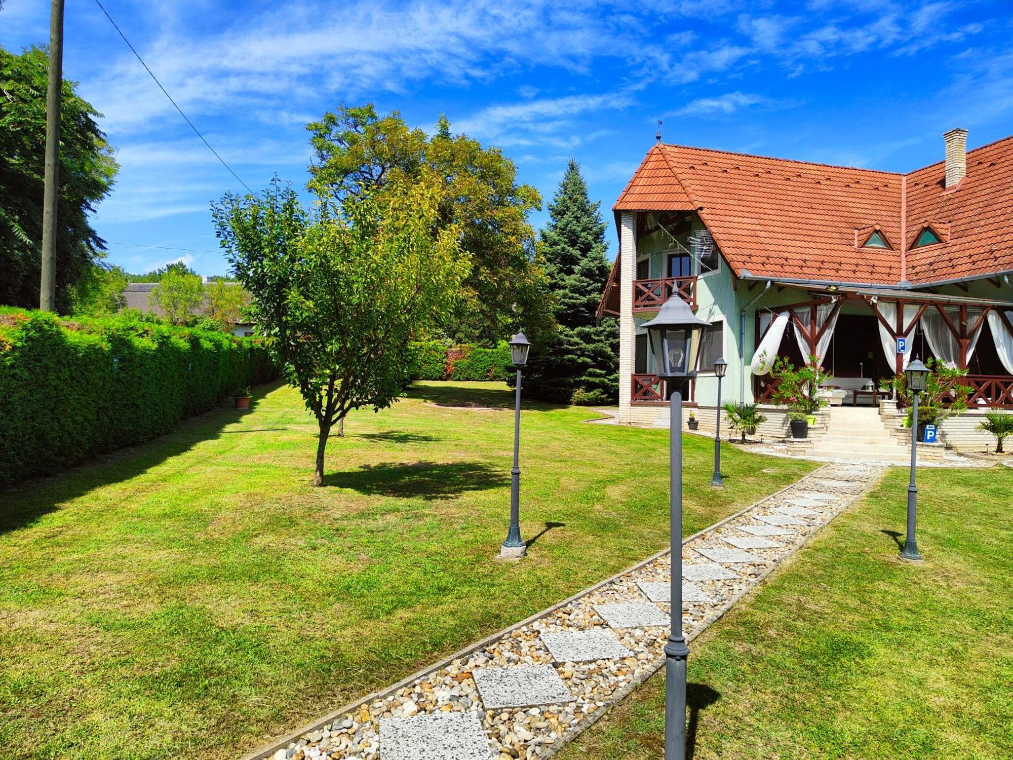 BalatongyörökBalaton Gardenアパートメント エクステリア 写真