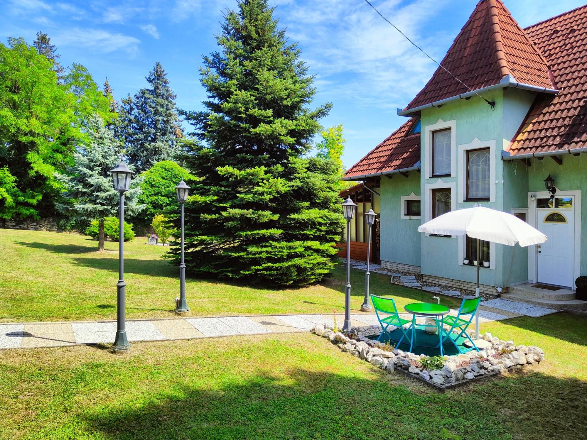 BalatongyörökBalaton Gardenアパートメント エクステリア 写真